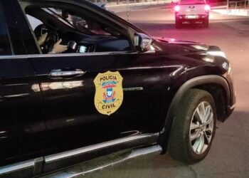 Polícia prende homem por agredir esposa gestante e enteada