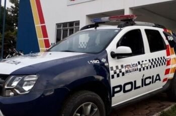 Homem não aceita término e agride mulher com pauladas em MT