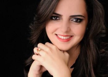 Médica grávida esfaqueada por paciente está internada na UTI; bebê está bem