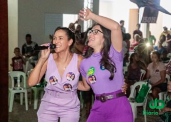 Janaína Riva se compromete com mulheres e alunas da periferia