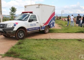 Homem mata a ex e comete suicídio; polícia investiga caso