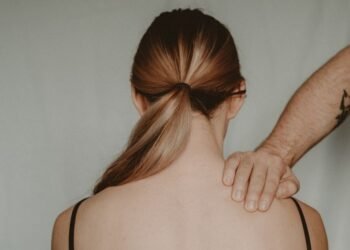 Garota de 21 anos é assediada e ameaçada de morte dentro do mercado onde trabalha