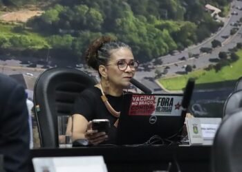 Vítima de violência doméstica mora em esgoto de Cuiabá, diz vereadora ao tentar emplacar auxílio-aluguel