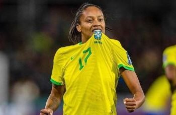 Conheça Ary Borges, autora de 3 gols na estreia do Brasil na Copa do Mundo feminina