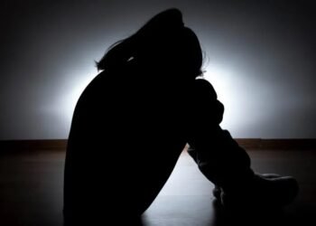 Pai que drogou e estuprou a filha de 8 anos é solto após 24 horas de prisão em Mato Grosso