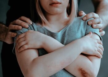 Homem é preso por cometer estupro contra a enteada e também a própria filha em Mato Grosso