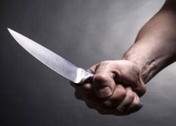 Homem é preso após matar ex-namorado a facadas durante festa