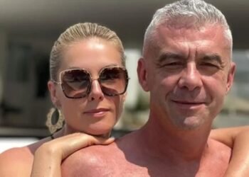 Apresentadora Ana Hickmann registra boletim de ocorrência contra o marido