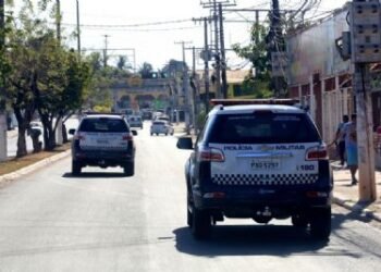 Homem leva ‘salve’ de facção após tentar estuprar companheira na frente dos filhos dela