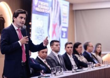 Chefe da Casa Civil destaca programas do Governo de MT em apoio a mulheres vítimas de violência doméstica