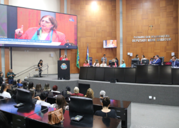 Em Cuiabá/MT, ministra Cida Gonçalves faz visita técnica ao terreno da Casa da Mulher Brasileira e participa de audiência na ALMT