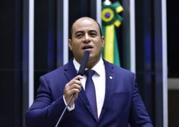 Projeto reserva 5% das vagas em concursos públicos para vítimas de violência doméstica