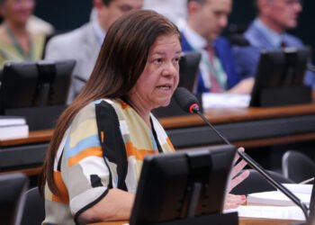 Comissão aprova obrigação de maternidade orientar pais sobre prevenção de morte súbita