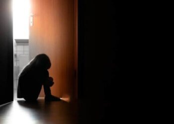 Homem abusa de menina de 10 anos e diz que quer casar com ela