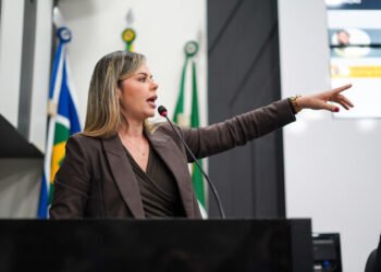 Vereadora cobra emenda impositiva de R$ 100 mil para reativar home care de pacientes