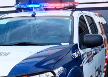 Dois homens são presos suspeitos de violência doméstica no Nortão