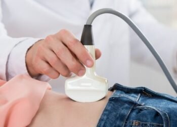 Comissão aprova atendimento prioritário à mulher que sofre aborto