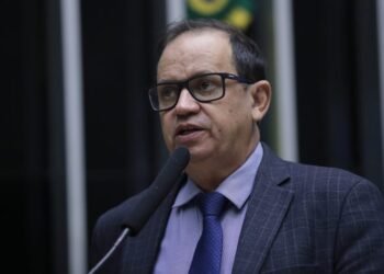 Câmara aprova urgência para projeto que equipara aborto de gestação acima de 22 semanas a homicídio