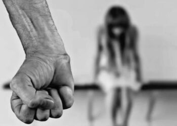 Padrasto é preso por estupro e escapa de tomar “salve” de facção