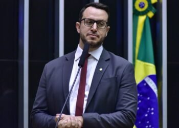 Comissão aprova projeto que reserva sala em delegacia para acolher mulheres vítimas de violência