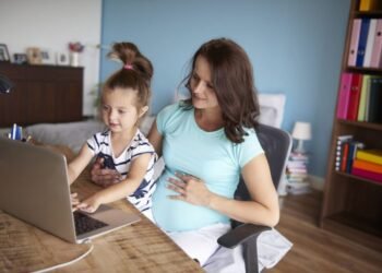 Política de cuidado é tema prioritário para bancada feminina na Câmara