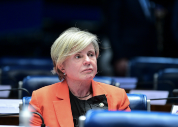 Pacote antifeminicídio com penas maiores para violência contra mulher é sancionado