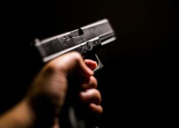 Mulher de 37 anos é morta a tiros no Jardim Glória I