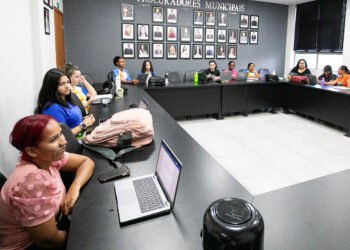 Secretaria abre inscrições para cursos do Programa Escola da Mulher
