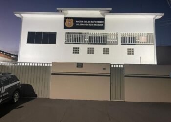 Polícia Civil prende em flagrante homem que invadiu trabalho da ex-mulher e tentou matá-la