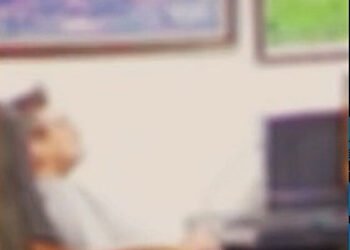 Servidor de cidade de MT é pego se masturbando em repartição; veja vídeo