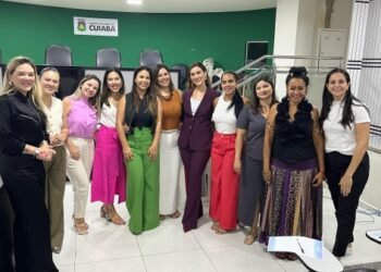Câmara oferece palestra sobre consultoria de estilo e guarda-roupa versátil
