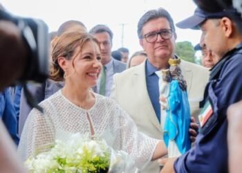 Machismo em VG; homens se reúnem para decidir futuro de prefeita