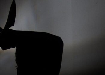 Homem mata companheira a facadas e depois tira a própria vida em MT