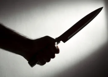 Mulher é esfaqueada pelo companheiro em Cuiabá