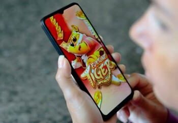 Homem é preso ao enforcar namorada por questionar vício no ‘tigrinho’