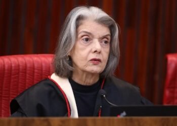 Presidente do TSE alerta eleitores para a importância de regularizar o título até 19/5