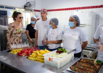 Virgínia Mendes homenageia trabalhadores de todas as áreas pelo 1º de Maio