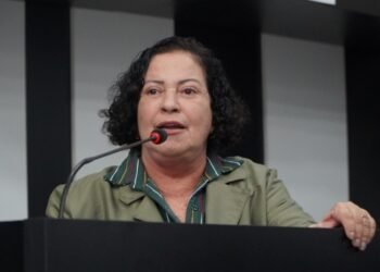 Baixinha Giraldelli pede ao governador doação de equipamentos da Santa Casa para unidades de saúde de Cuiabá