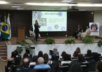 Semana da Justiça Pela Paz em Casa inicia com palestra e lançamento de guia da Rede de Enfrentamento