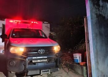 Idosa morre após queda de escada com facão em Cuiabá