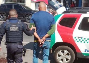 Homem é preso por assediar funcionária e se masturbar em sorveteria em MT