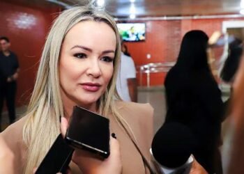 Secretária de Várzea Grande acusa vereador de violência política de gênero em crise hídrica