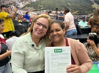 Paula Calil parabeniza moradores pela conquista do título de propriedade e reforça importância da regularização fundiária em Cuiabá