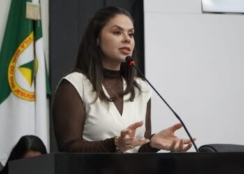 Michelly cobra ampliação de delegacias e ações mais eficazes contra a violência à mulher