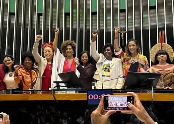 Deputada convoca MT a reagir contra mortes de mulheres