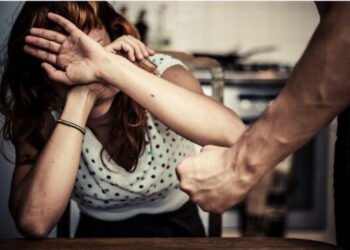 Mulher espancada pelo marido fica cega em MT