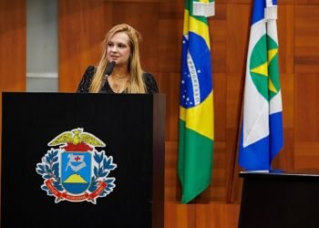 Advogada e enfermeira assume Secretaria de Saúde de VG