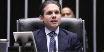 Motta destaca sanção de três leis de combate à violência contra a mulher