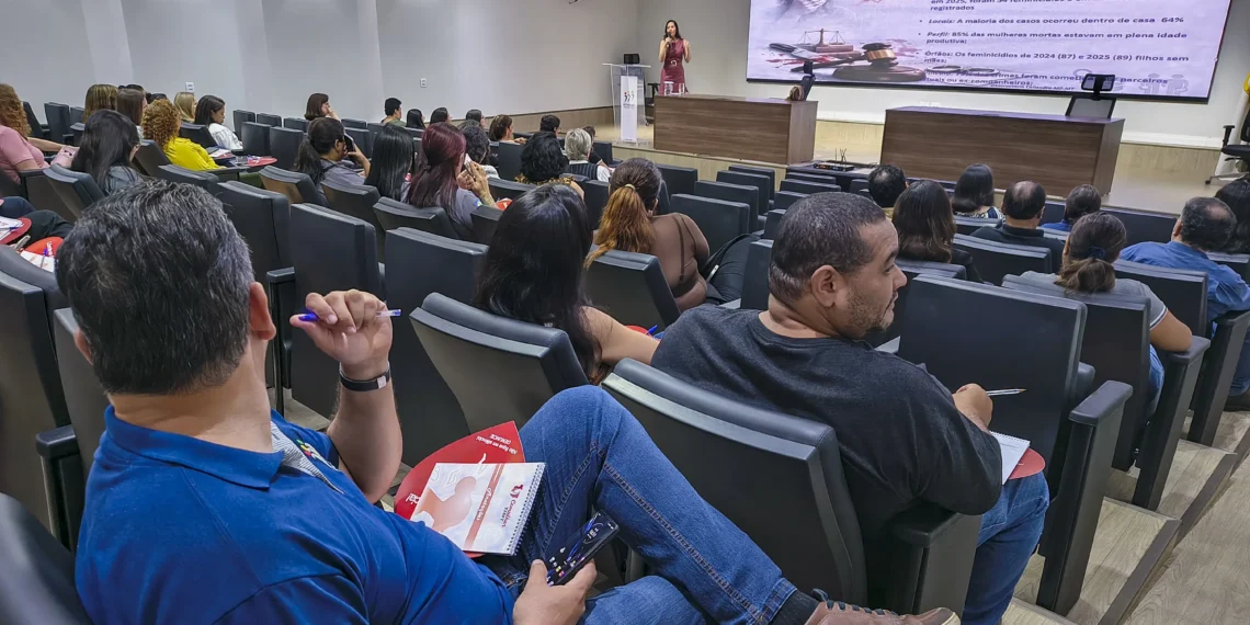 Palestra no Detran-MT reforça combate à violência contra a mulher