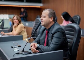 Projeto de Ilde Taques contra importunação sexual nos estádios é aprovado em segunda votação